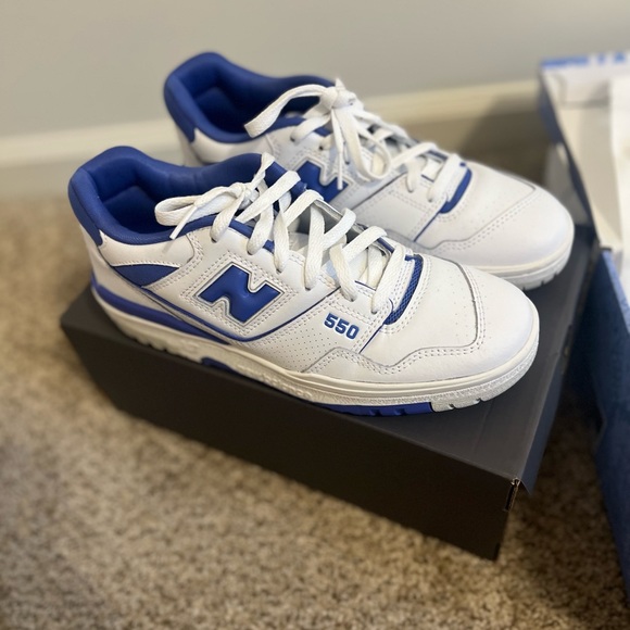 Women’s New Balance 550 - Picture 2 of 2